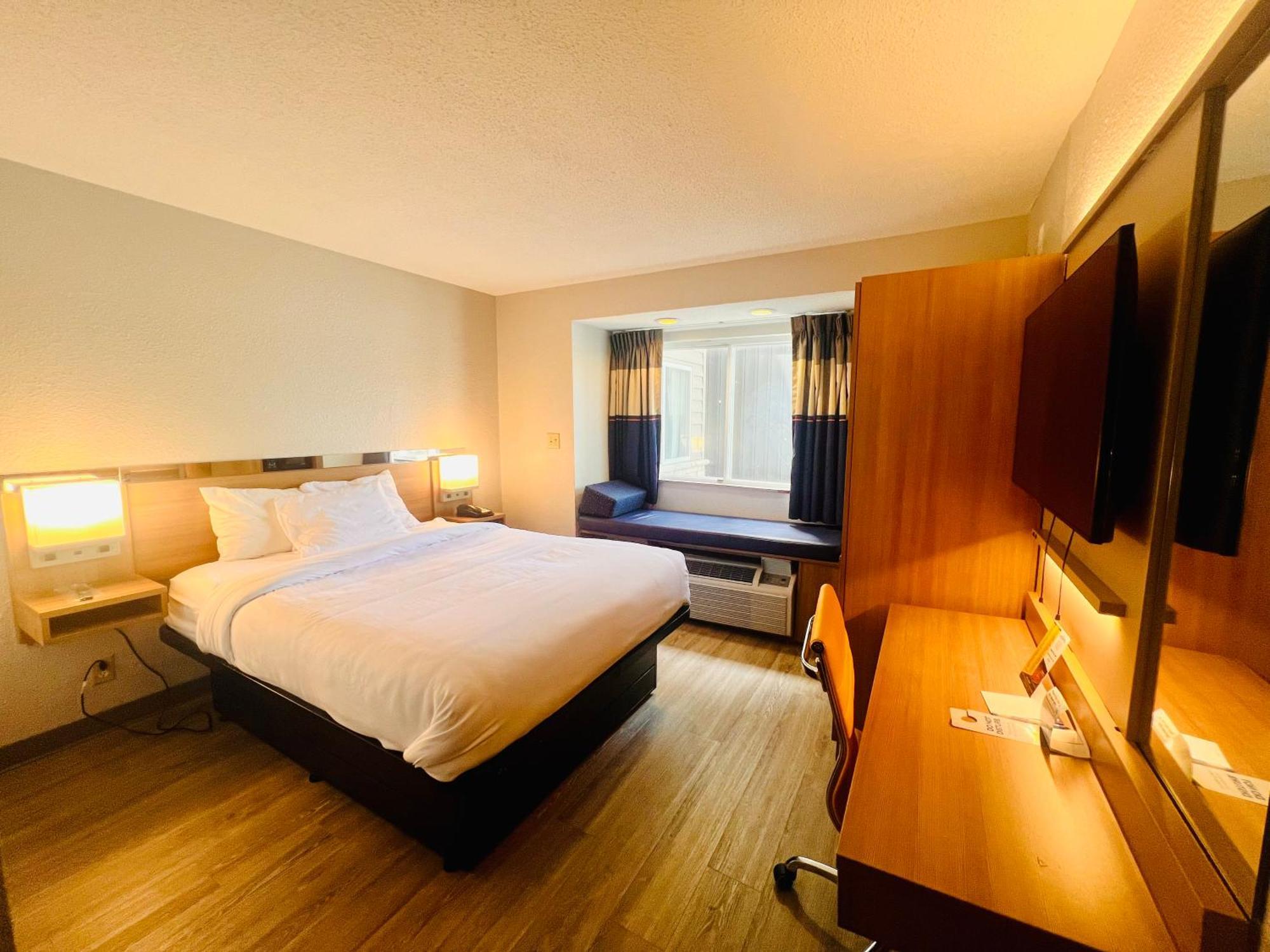 Microtel Inn By Wyndham Lexington Bagian luar foto
