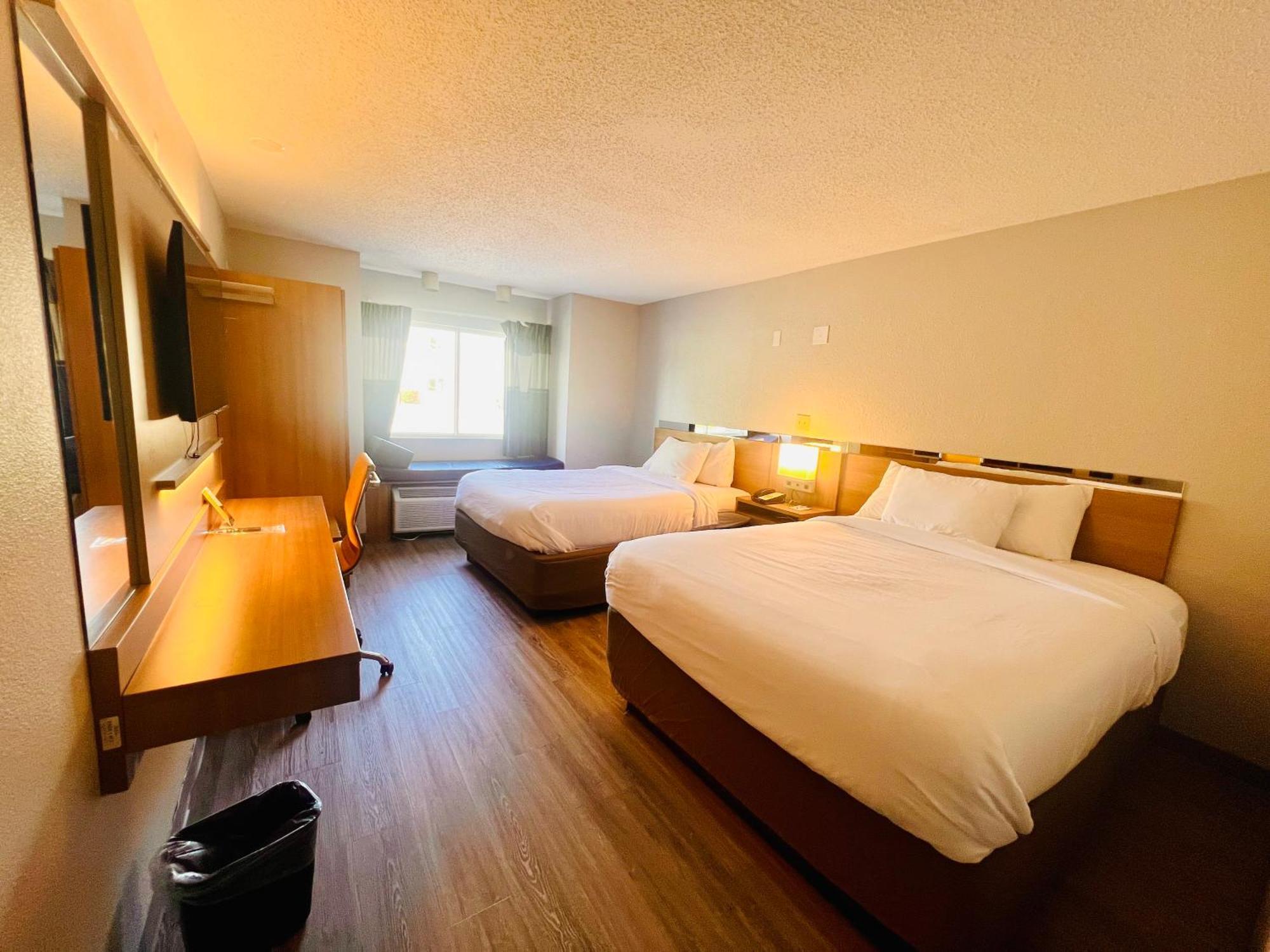 Microtel Inn By Wyndham Lexington Bagian luar foto