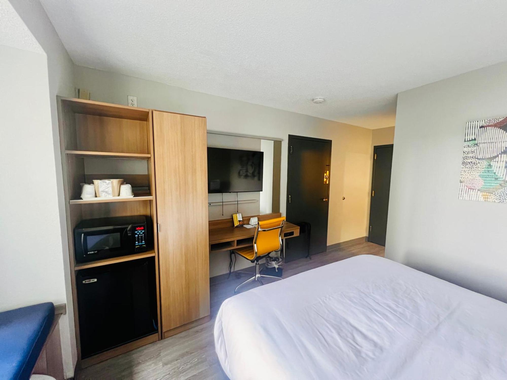 Microtel Inn By Wyndham Lexington Bagian luar foto