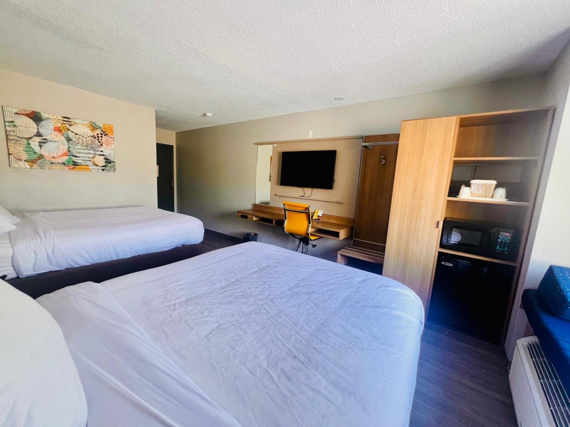 Microtel Inn By Wyndham Lexington Bagian luar foto